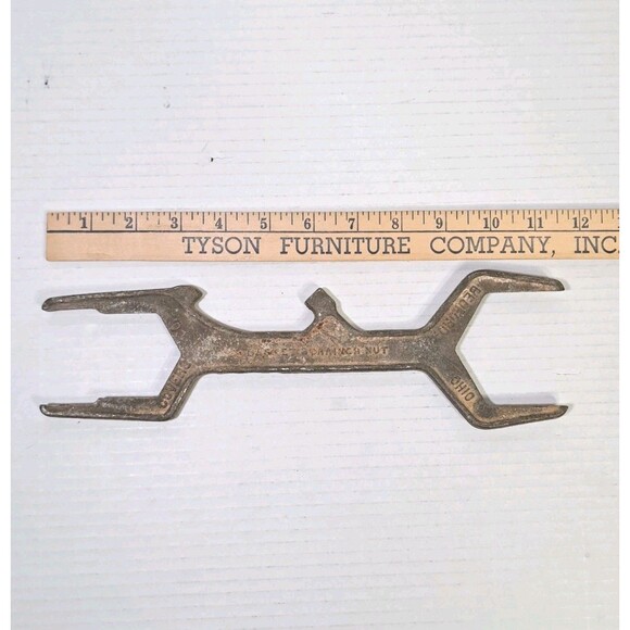 COVERS CO Bedford Ohio Metal Tool 4 in 1 Combination Wrench USA Malleable Iron - Picture 2 of 2